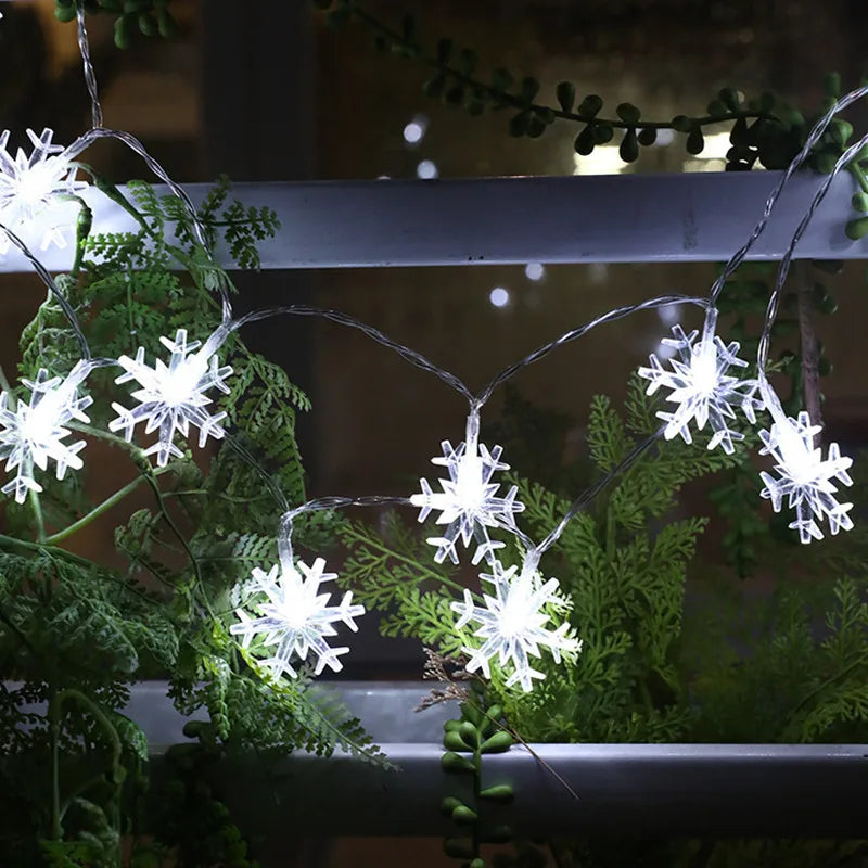 Snowflake Fairy Lights – USB or Battery Christmas String Lights (1.5 m, 3 m or 6 m)