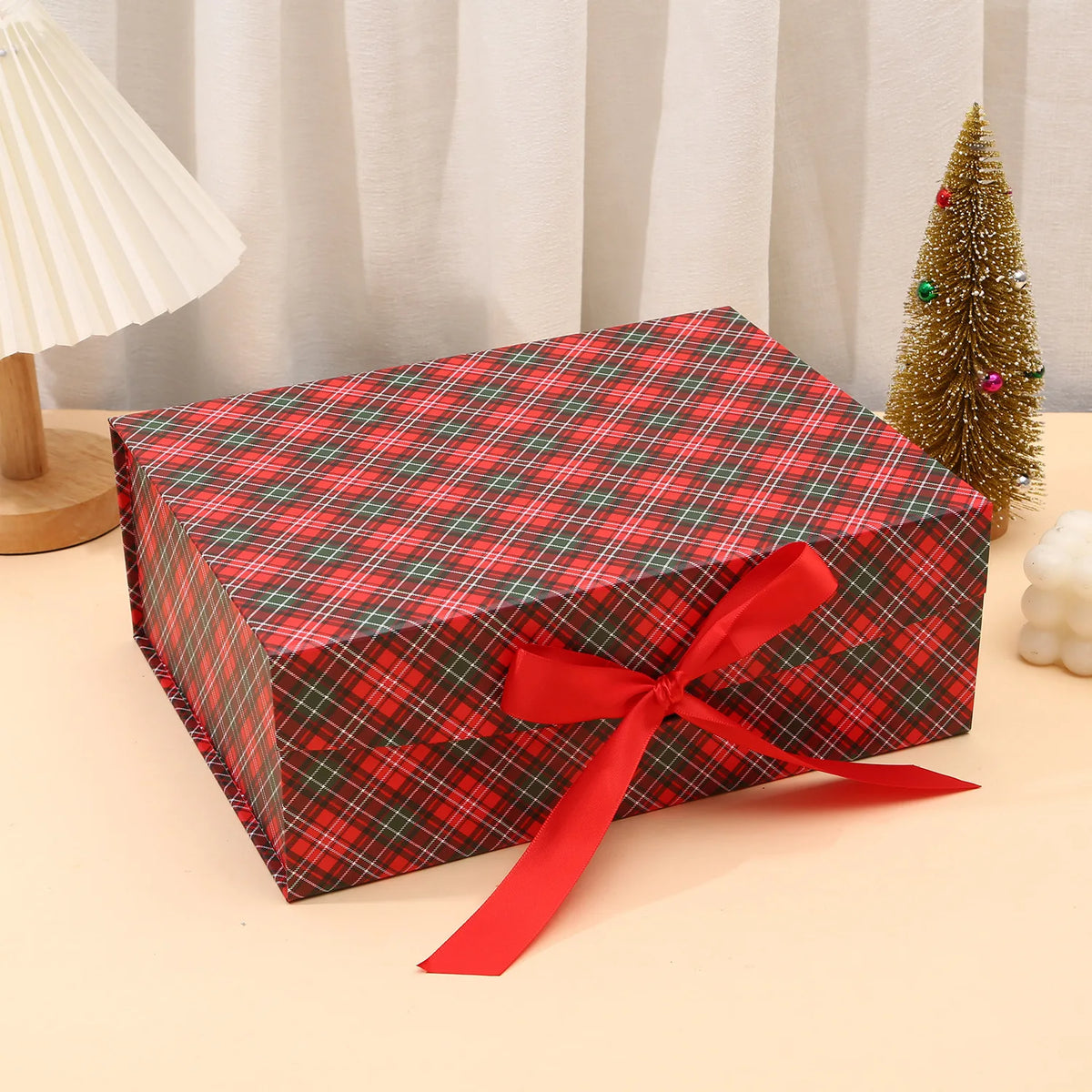 Luxury Christmas Gift Box with Magnetic Lid & Ribbon Bow – Large Festive Presentation Box