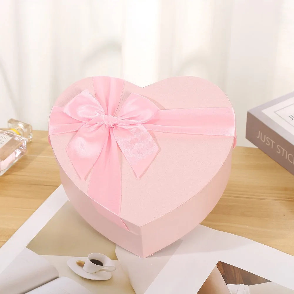 Heart-Shaped Gift Box with Bow & Lid – Red Valentine's & Anniversary Presentation Box