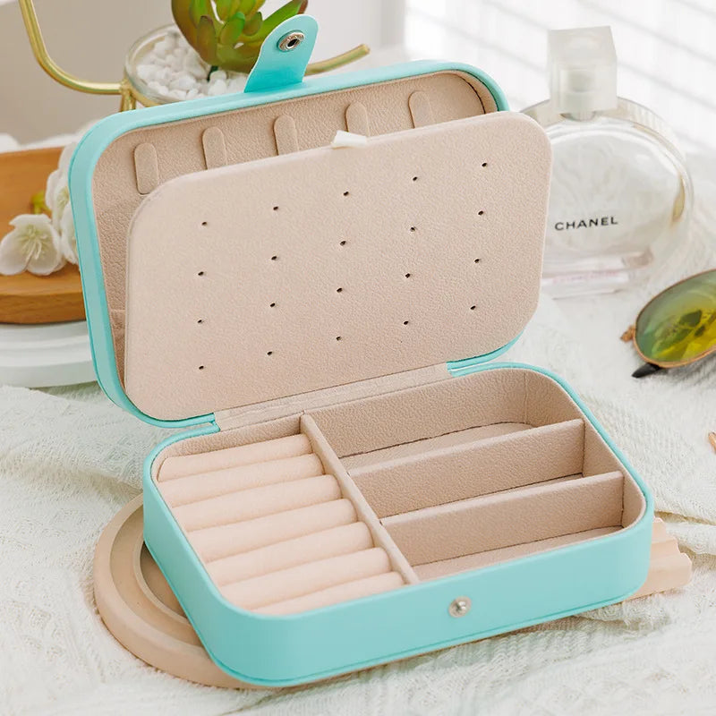 Travel Jewellery Case – Compact Faux Leather Jewellery Organiser