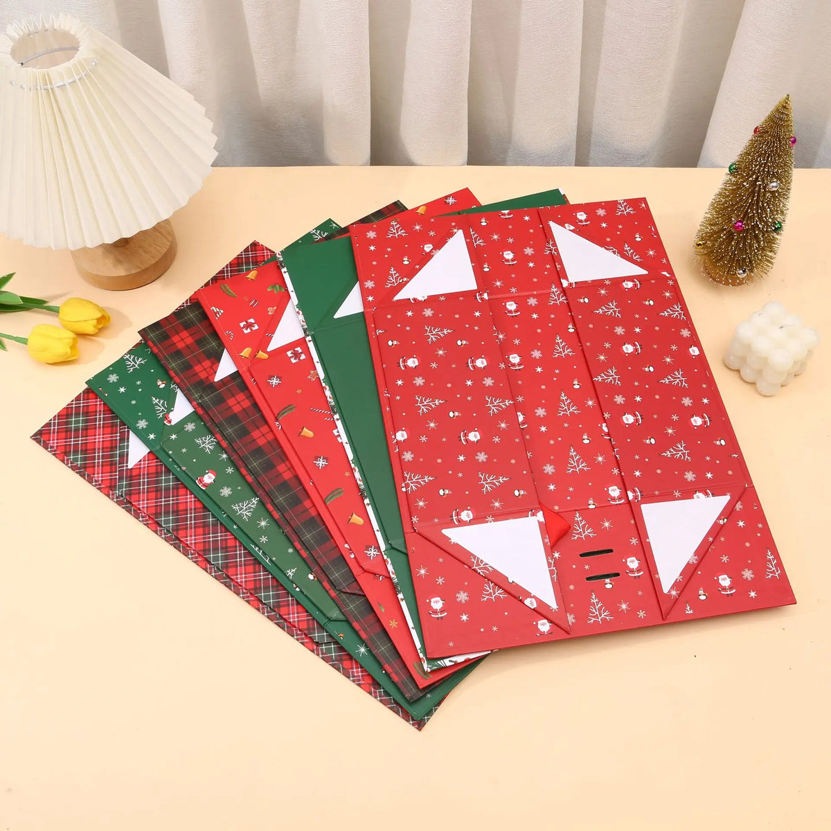 Luxury Christmas Gift Box with Magnetic Lid & Ribbon Bow – Large Festive Presentation Box